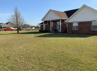234 Hannah Rd, Level Plains, AL 36322