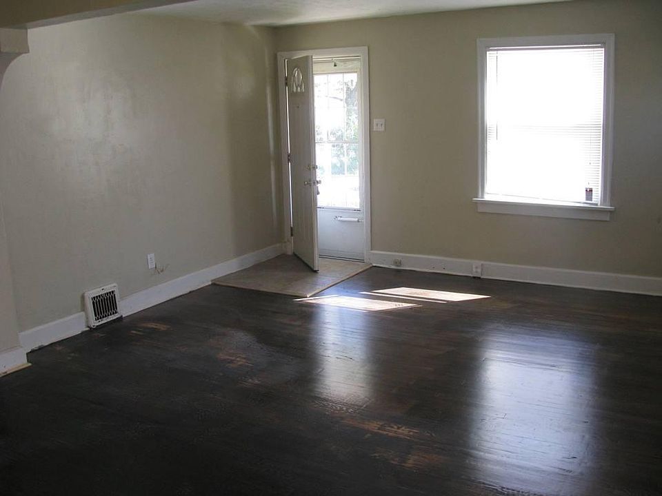 2nd image of 5435 College Ave