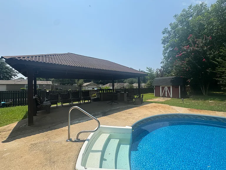 7601 Edgewater Dr — Photo 11