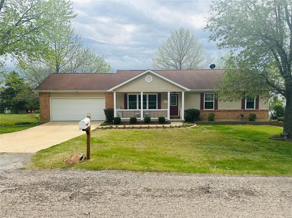 428 Westlake Dr, Saint Clair, MO 63077