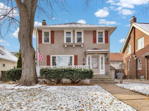 1915 North 53rd STREET, Milwaukee, WI 53208