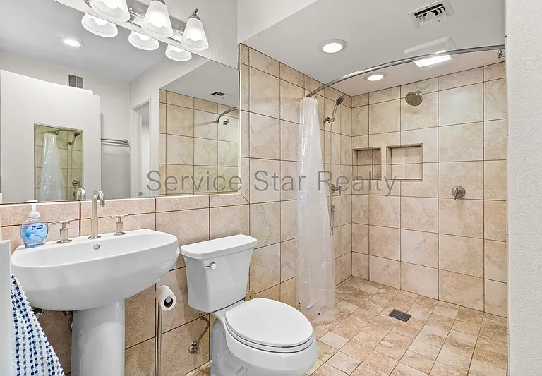 4050 E Cactus Rd #101 — Photo 15