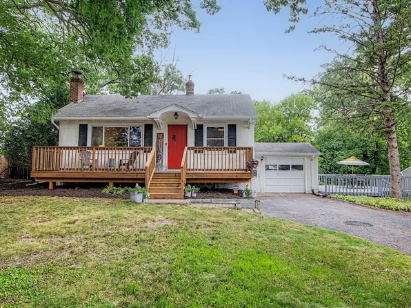 6140 Saint Croix Ave N, Golden Valley, MN 55422