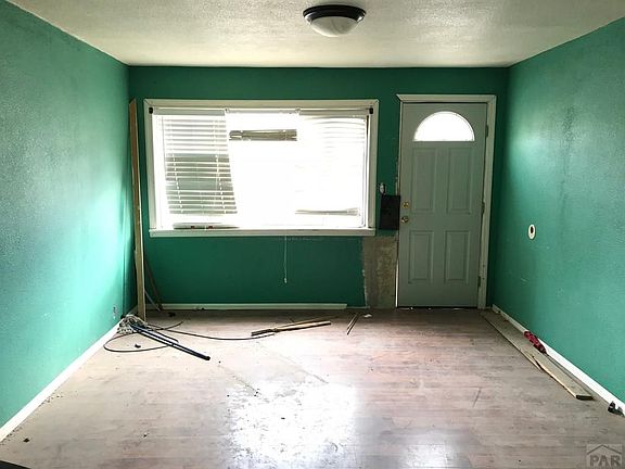 5th image of 1425 E 3rd St