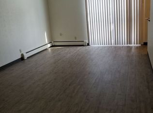 802 15th Ave SW #806-8, Cedar Rapids, IA 52404