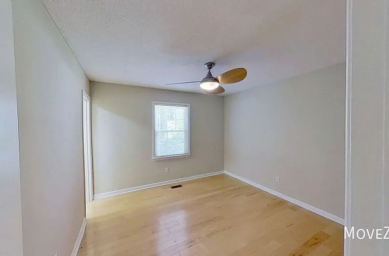 1100 Harper Rd — Photo 37