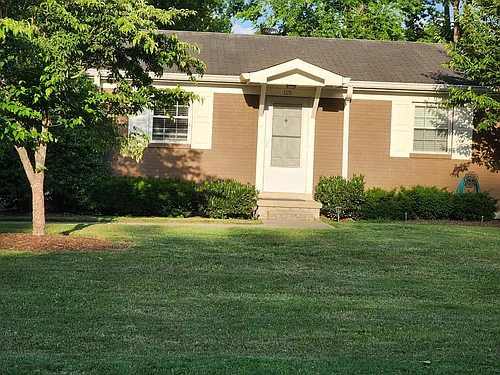 1116 Parkview Dr Photo 1