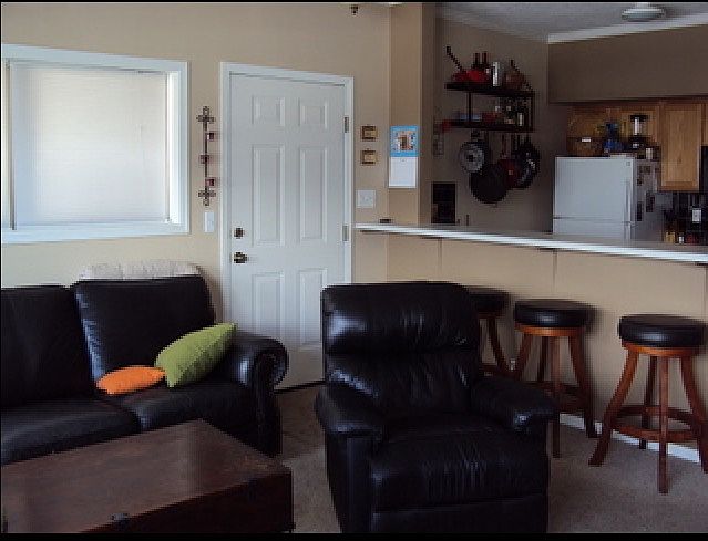 2nd image of 690 Nottingham Rd APT 105