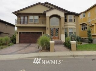 2821 44th St NE, Tacoma, WA
