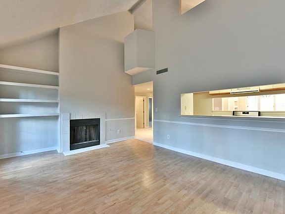 5th image of 104 Ivy Green Ln SE