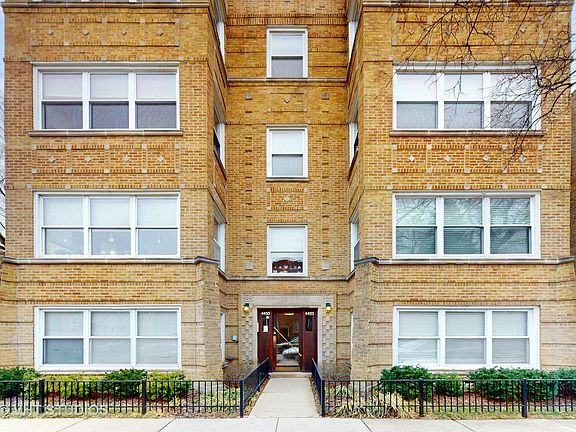 3rd image of 4455 N Albany Ave APT 3