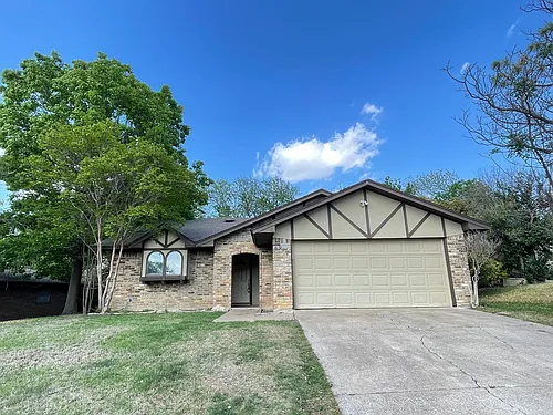 2917 Elsinor Dr Photo 1