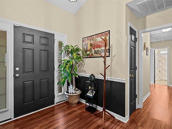 5th image of 705 Eagle Point Dr