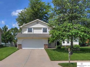 9612 S 10th St, Bellevue, NE 68147