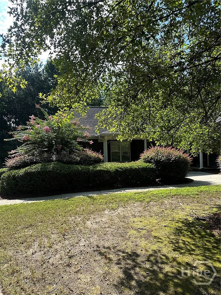 3 bed, 2.0 bath, 1247 sqft, $1,800 — Photo 1