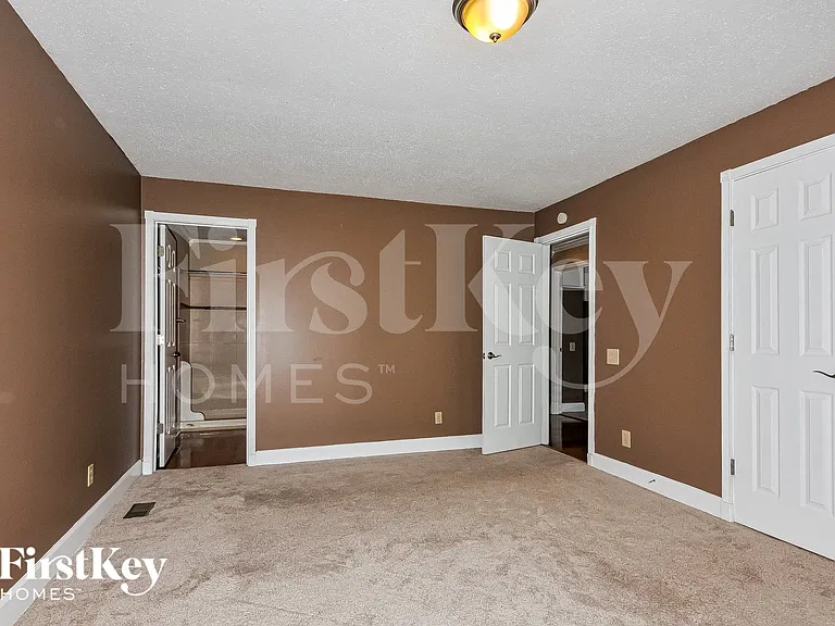 12207 Turkey Creek Ct — Photo 10