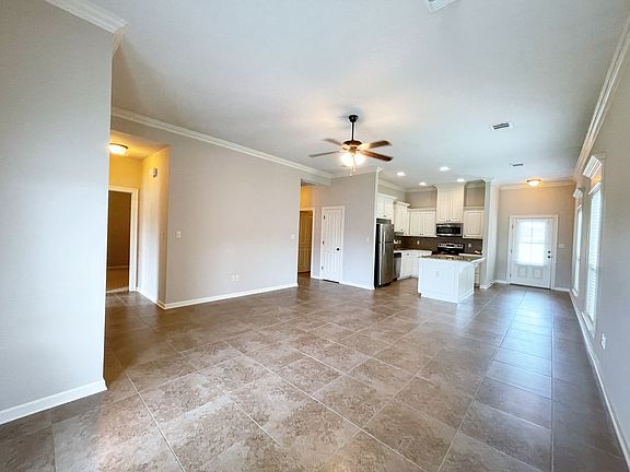 3rd image of 1695 El Tigre Dr