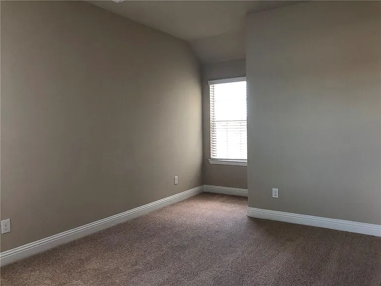 4592 Titus Cir — Photo 17