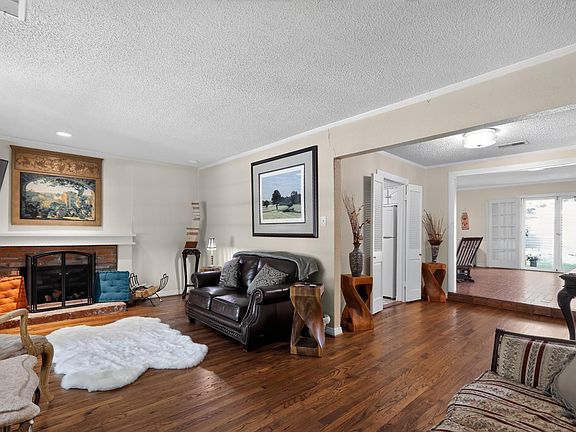 5th image of 8263 Barbaree Blvd