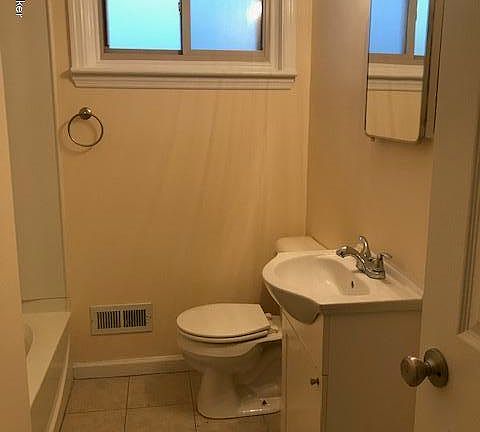 4th image of 7810 Jonquil Dr