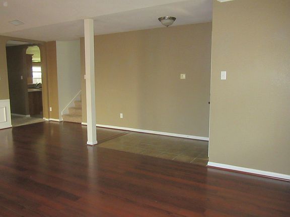 4th image of 5904 Drystone Ln