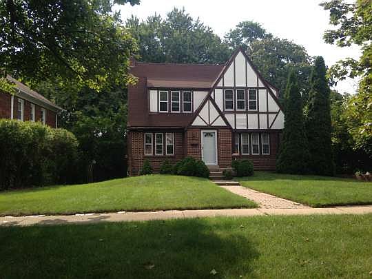 1st image of 292 Ottawa Dr