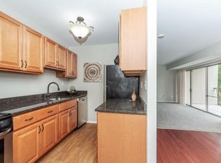 5546 Karen Elaine Dr APT 1407, Hyattsville, MD 20784