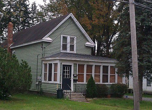 2nd image of 1869 Hamburg St