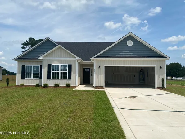 102 Nova Place, Pikeville, NC 27863