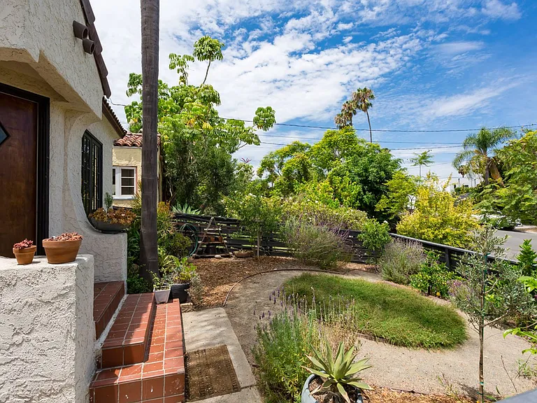 4762 E Mountain View Dr — Photo 4