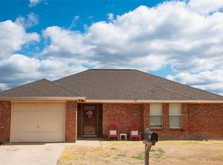 100 Cotton Cir, Nevada, TX 75173