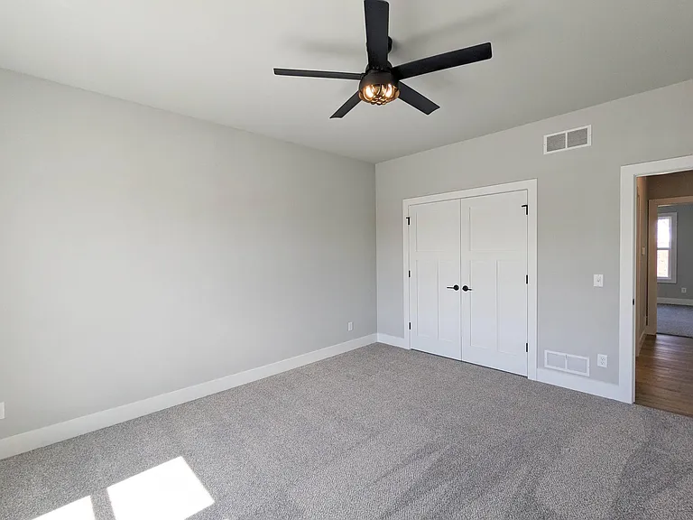 2940 Blue Grass Dr — Photo 8