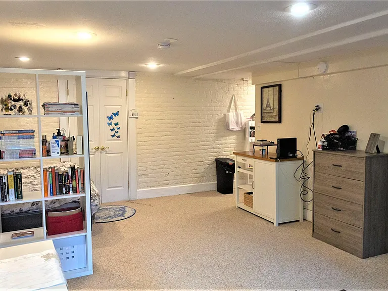 1313 Potomac St NW #B — Photo 9
