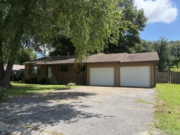 1209 Collins Ave, Caruthersville, MO 63830
