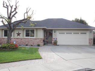 611 Neil Dr, Hollister, CA