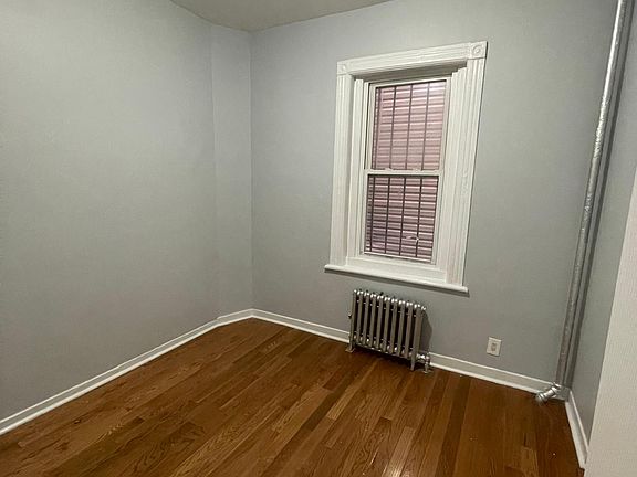 5th image of 138 Hawthorne Ave #1F