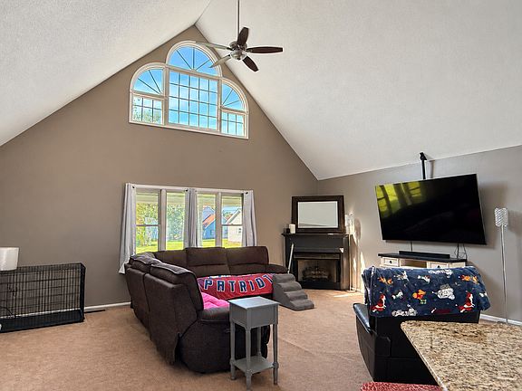 4th image of 1203 White Pine Ln