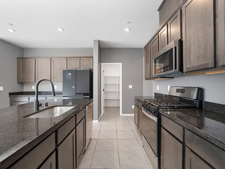 10949 Oregano Ave — Photo 18
