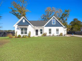 104 Edisto Crossing Ct, Ridgeville, SC 29472