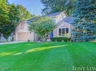 4924 Chableau Dr SW, Wyoming, MI 49519