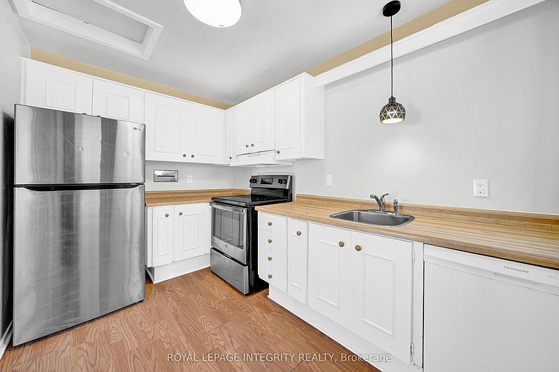 Ottawa House for rent - 4 Bedrooms — photo 10