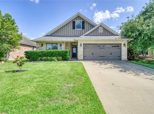 4266 Hollow Stone Dr, College Station, TX 77845