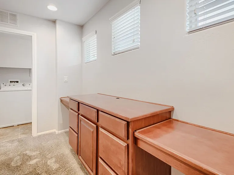 879 Cool Aquamarine St — Photo 19