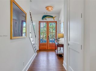 8 Periwinkle Ln, Hilton Head Island, SC 29928