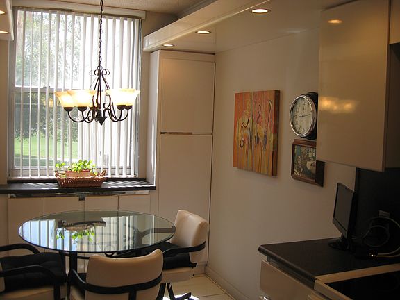 5th image of 4200 Hillcrest Dr APT 210