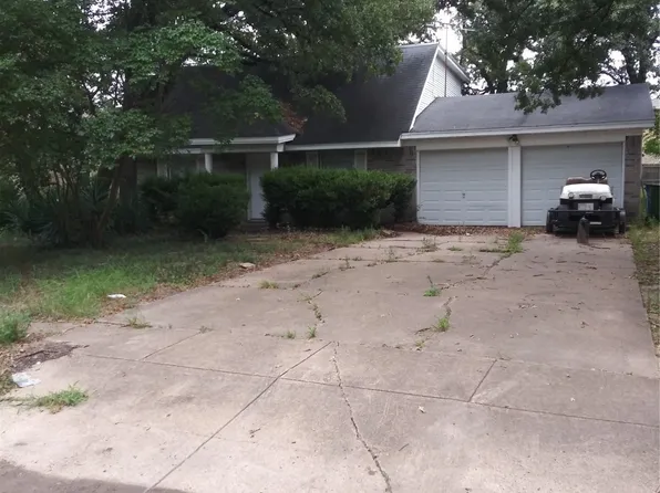 14620 Oakwood Ln, Balch Springs, TX 75180