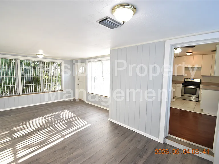 2801 Sanders Dr — Photo 6
