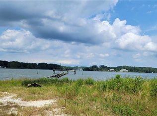 98 River Rd, North, VA 23128