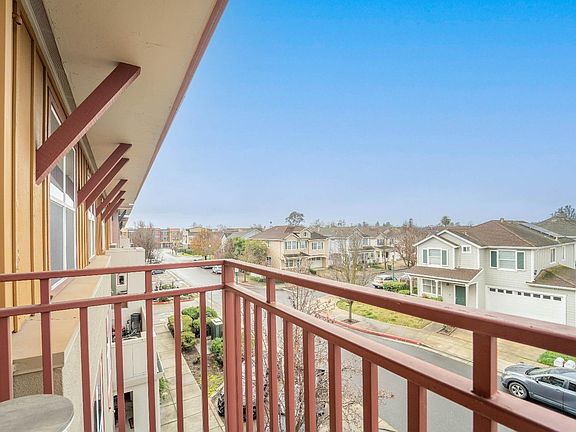 4th image of 950 Campoy Street #205