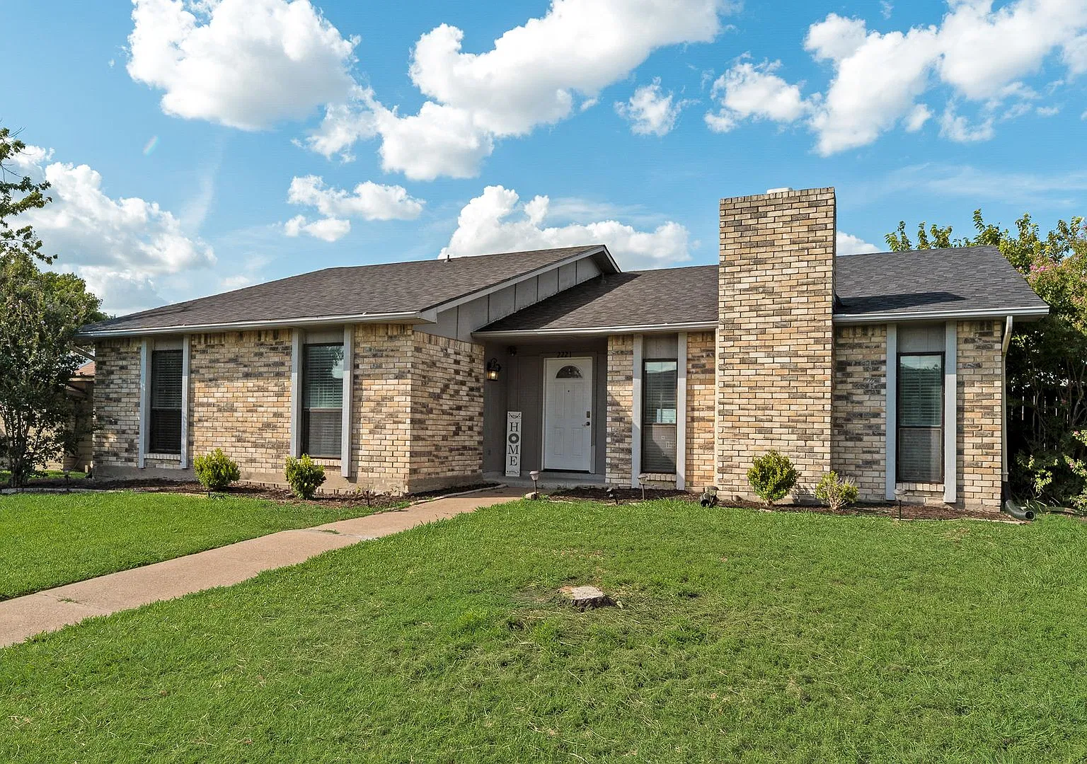 A must see Updated home! — Photo 2